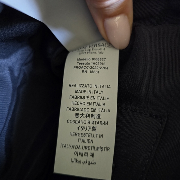 Versace Medusa Quilted Crossbody Camera Bag Black - Picture 14 of 15